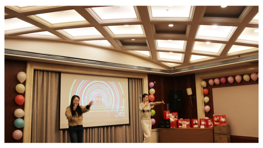 勇毅進(jìn)取，順風(fēng)飛揚(yáng) | 2023年 藍(lán)鵬測(cè)控年會(huì)  開場(chǎng)舞 黑桃A