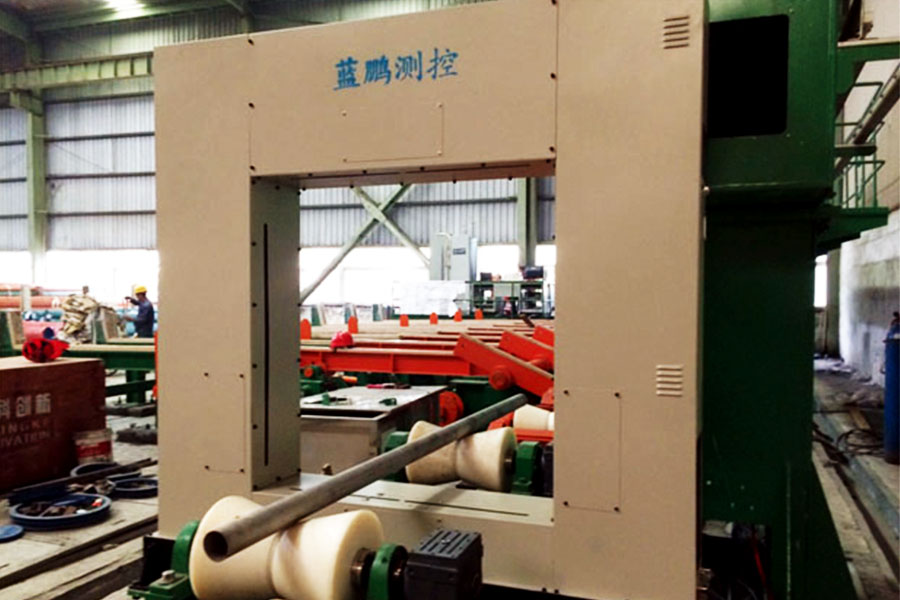 656d8e990ede6.jpg 雙軸大直徑測徑儀.jpg